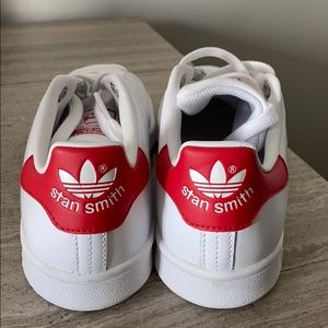 BRAND NEW ADIDAS STAN SMITH SNEAKERS IN RED